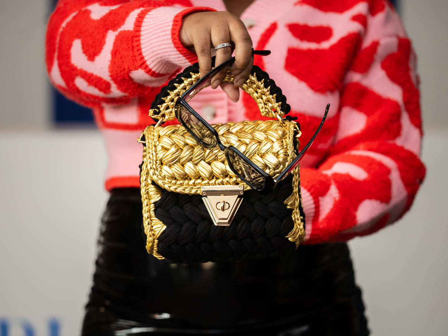 Esqusite black and gold handbag