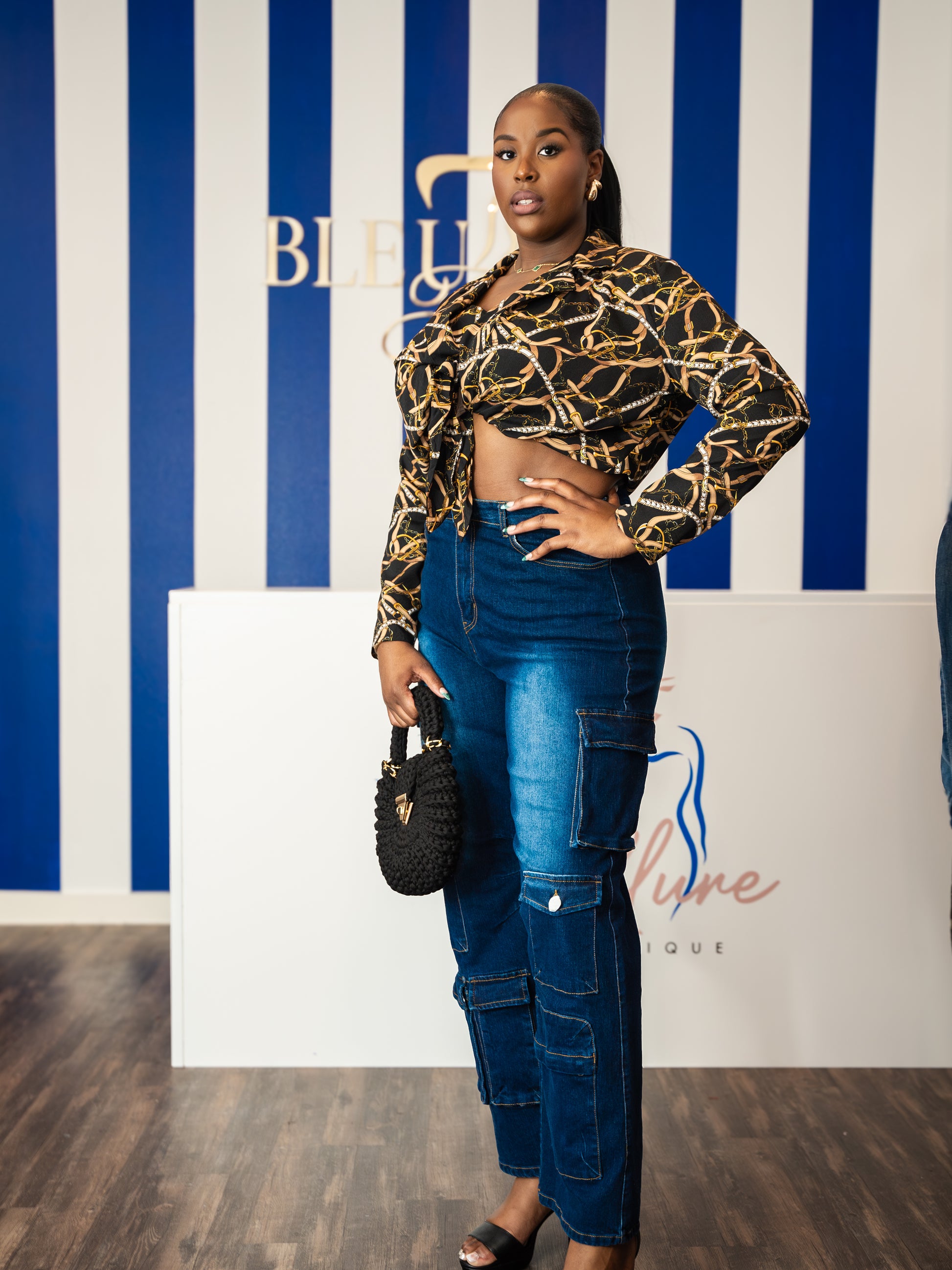 Black plus size crop top